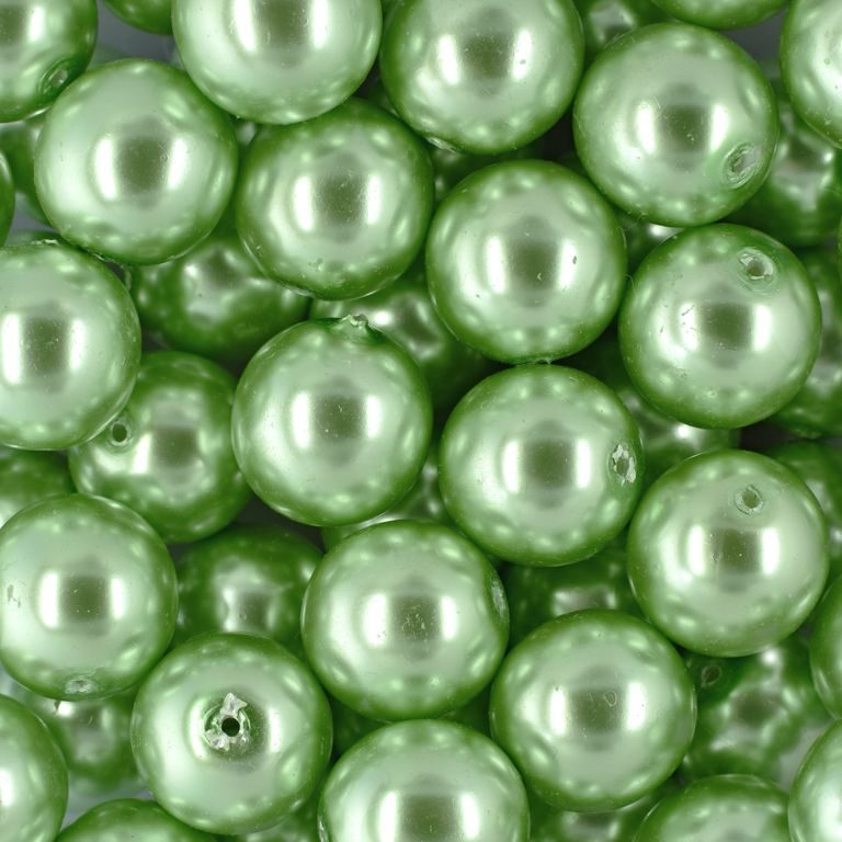 Glass pearls 14mm light green