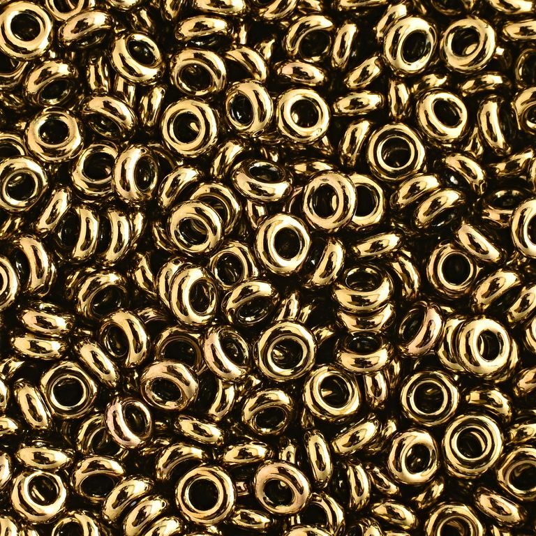 TOHO Demi Round 8/0 (TN-08-223) č. 556