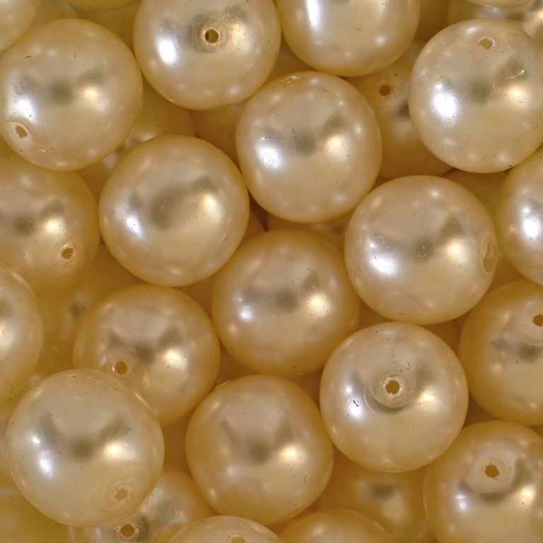 Czech glass pearls 16mm dark cream