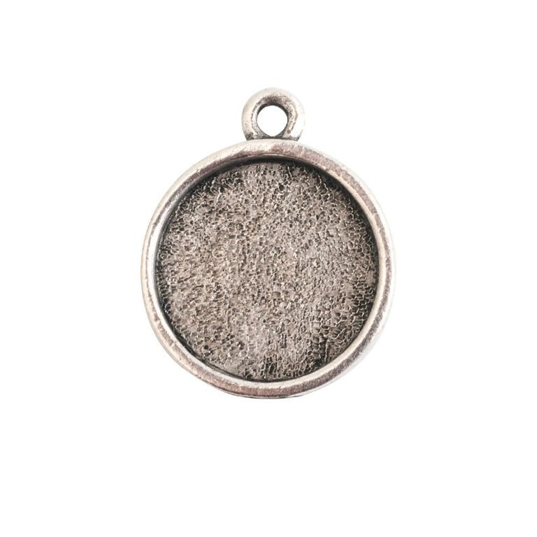 Nunn Design pendant with a setting circle 18x14,5mm silver-plated