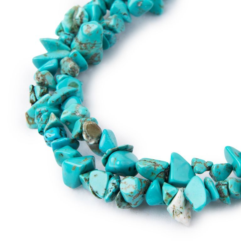 Blue Howlite crystal chips 80cm