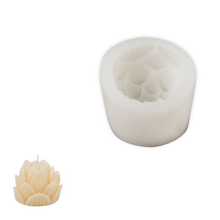 Silicone mould for a candle in the shape of a lotus