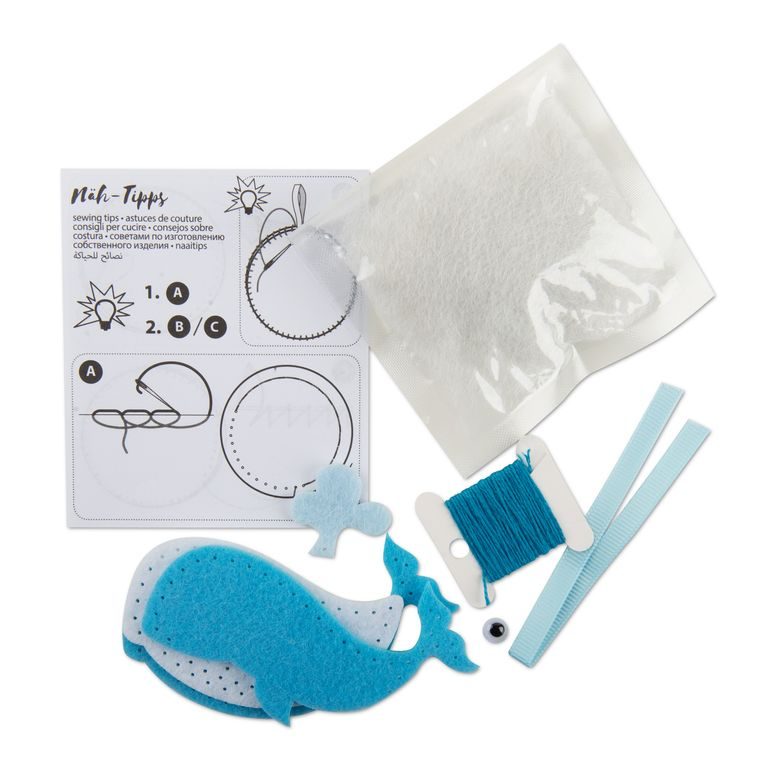 Mini sewing set whale