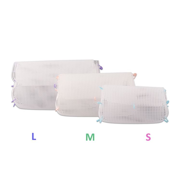 Plastic canvas as a base for a handbag 415 x 455 x 1.5 mm white