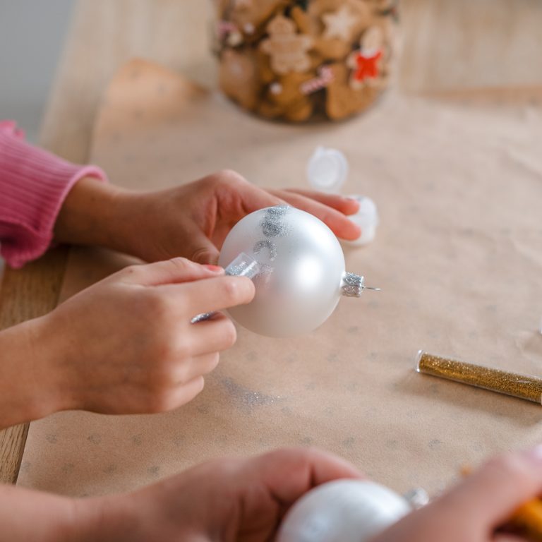 Manumi kreativní sada na dekorování vánočních ozdob zlatá