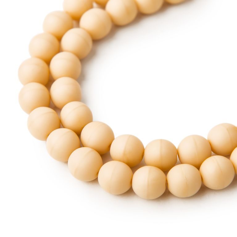 Manumi české skleněné mačkané kuličky 8 mm Opaque Ivory Matt