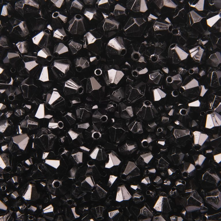Acrylic faceted beads 4-8 mm black