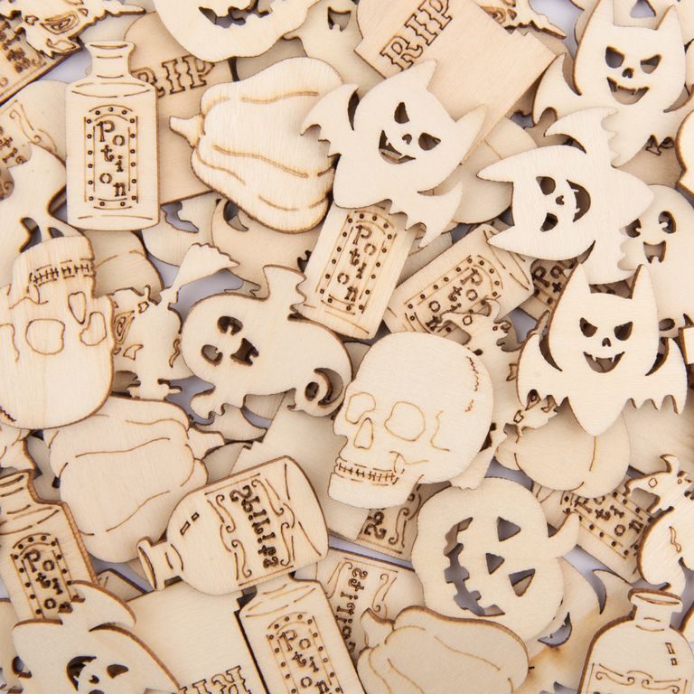 Zmes drevených výrezov Halloween 10 ks
