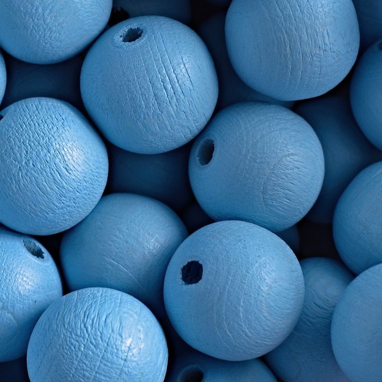 Drevené koráliky guľôčka 16mm svetlo modrá