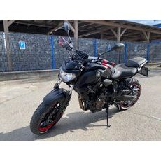 YAMAHA MT-07 NÁJEZD POUZE 7125 KM