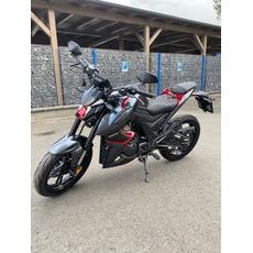 ZONTES 125 URBAN ČERVENOČERNÁ