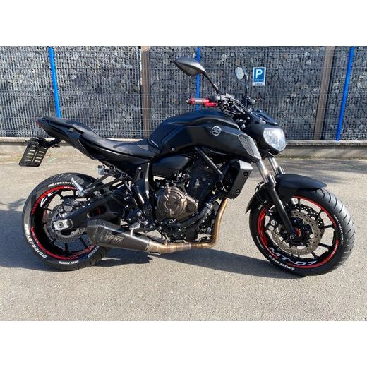 YAMAHA MT-07 NÁJEZD POUZE 7125 KM