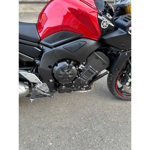 YAMAHA FZ1 FAZER - REZERVOVÁNO