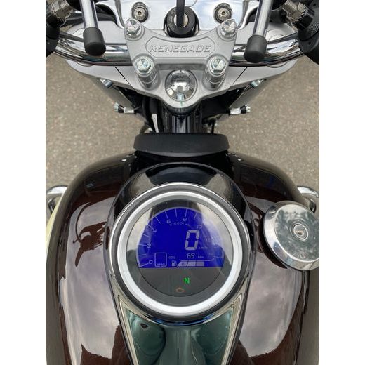 UM RENEGADE CLASSIC 125 NAJETO POUZE 691 KM