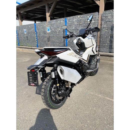 ZONTES 368 GIZMO BÍLÁ SKLADEM + KUFR ZDARMA