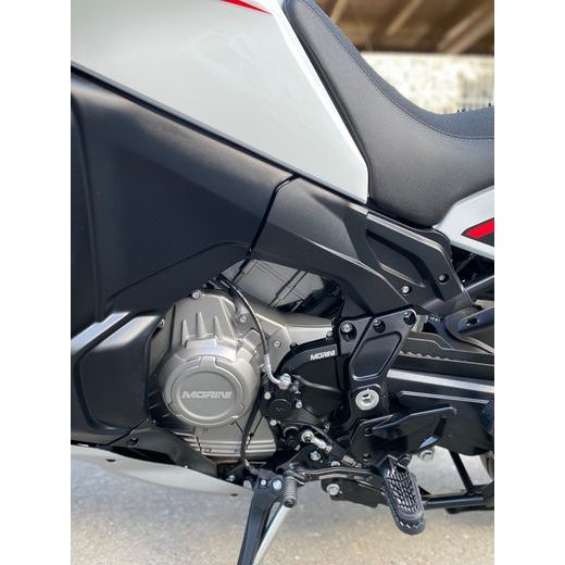 MOTO MORINI X-CAPE 1200 BÍLÁ + SADA KUFRŮ ZDARMA