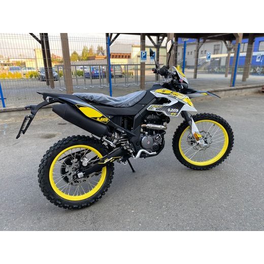 UM DSR EX 125