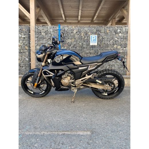 ZONTES G1 125 SCRAMBLER ČERNÁ LITÁ KOLA