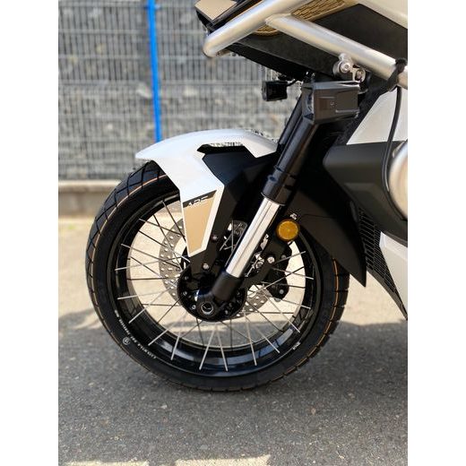 ZONTES 368 GIZMO BÍLÁ SKLADEM + KUFR ZDARMA