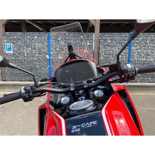 MOTO MORINI X-CAPE (DRÁTĚNÁ KOLA) ČERVENÁ RED PASSION S KUFRY ZDARMA