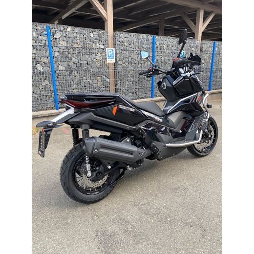 ZONTES 368 GIZMO ČERNÁ + KUFR ZDARMA