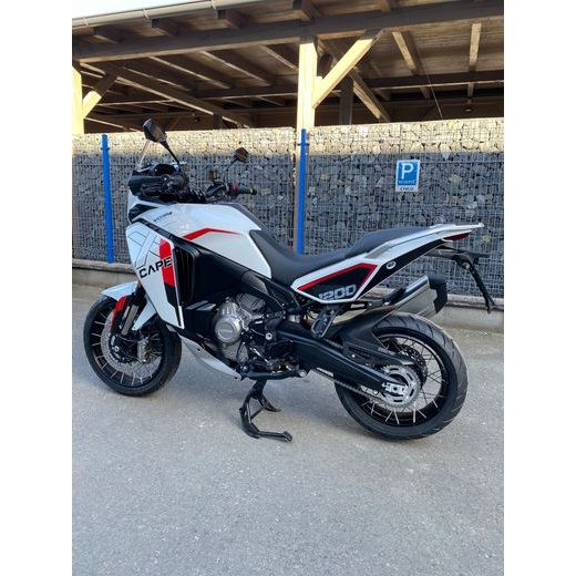 MOTO MORINI X-CAPE 1200 BÍLÁ + SADA KUFRŮ ZDARMA