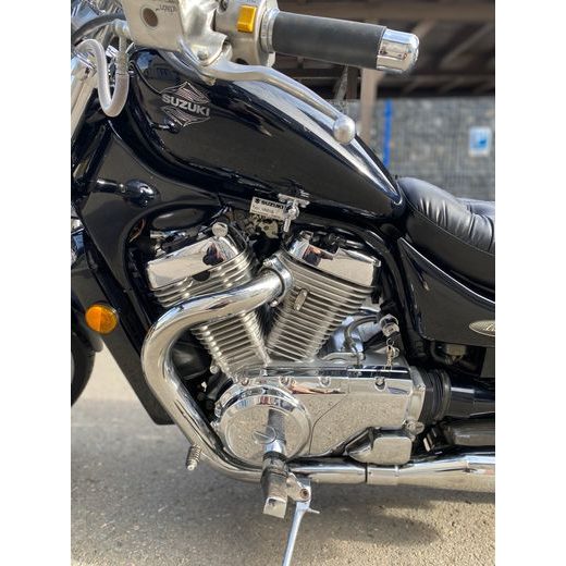 SUZUKI VS 600 GL INTRUDER