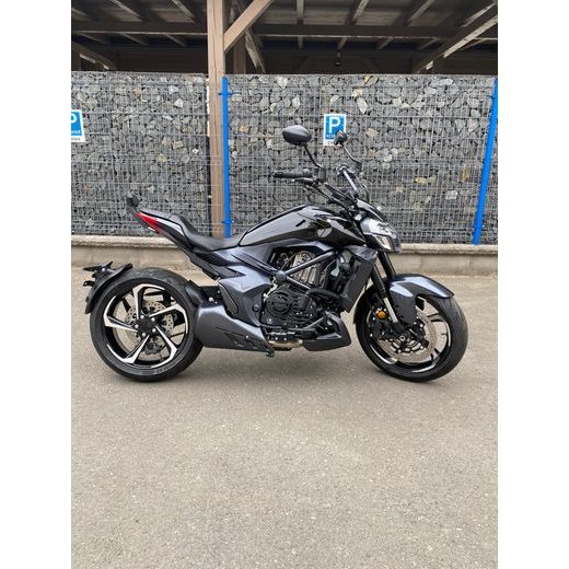 ZONTES 350 VENOM ČERNÁ