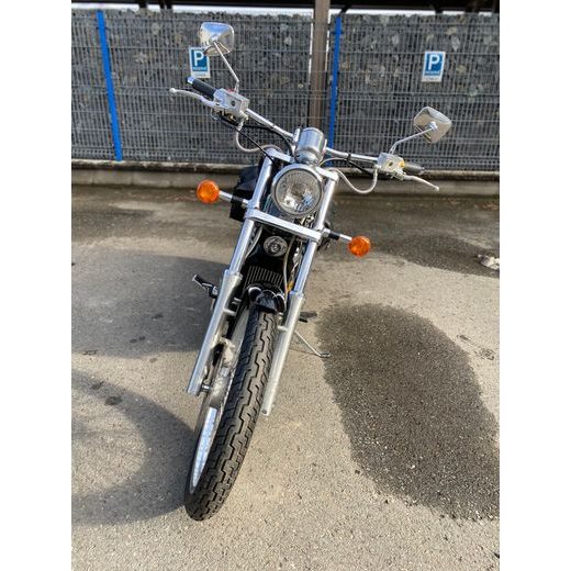 SUZUKI VS 600 GL INTRUDER