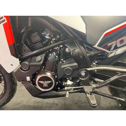 MOTO MORINI X-CAPE 700 DRÁTĚNÁ KOLA BÍLÁ