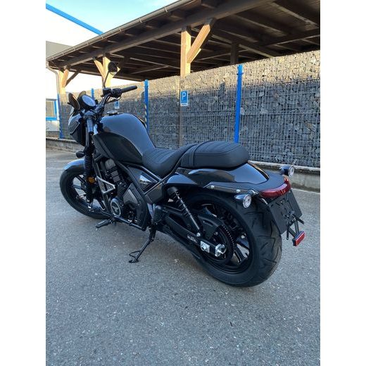 MOTO MORINI CALIBRO CUSTOM 700 ŠEDÁ