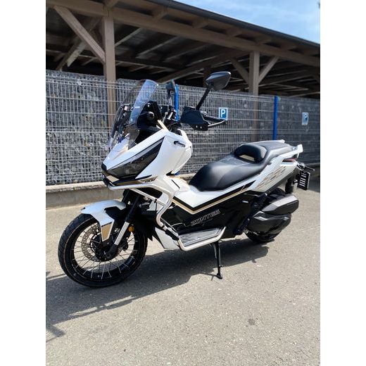 ZONTES 368 GIZMO BÍLÁ SKLADEM + KUFR ZDARMA