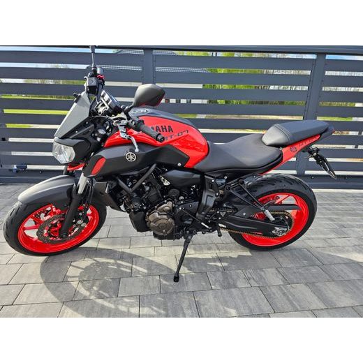 YAMAHA MT-07