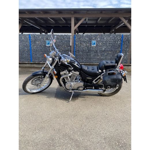 SUZUKI VS 600 GL INTRUDER