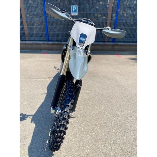 STARK VARG EX 60 HP + POLEPY A KRYTY ZDARMA