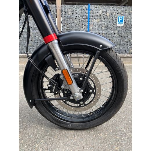 ROYAL ENFIELD CLASSIC 350 - ZÁNOVNÍ STAV, NÍZKÝ STAV KM - ZLEVNĚNO