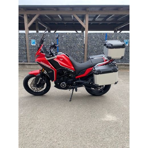 MOTO MORINI X-CAPE 650