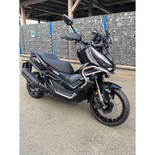 ZONTES 368 GIZMO ČERNÁ + KUFR ZDARMA