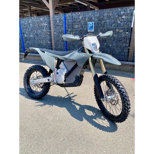 STARK VARG EX 60 HP FOREST GRAY + POLEPY A KRYTY ZDARMA (2)