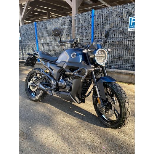 ZONTES G1 125 SCRAMBLER MODRÁ MATNÁ LITÁ KOLA