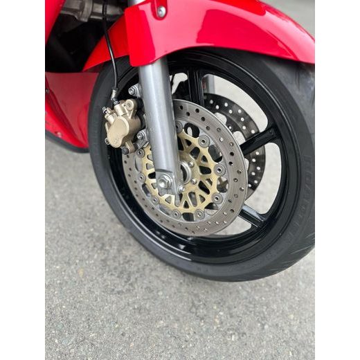 HONDA VFR 750 F REZERVOVÁNO