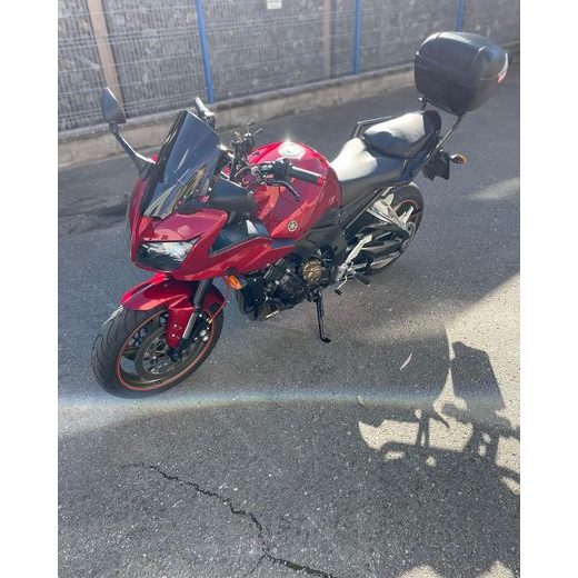 YAMAHA FZ1 S FAZER REZERVOVÁNO