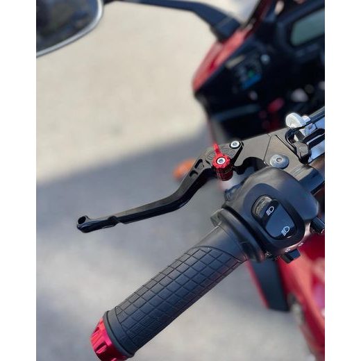 YAMAHA FZ1 S FAZER REZERVOVÁNO