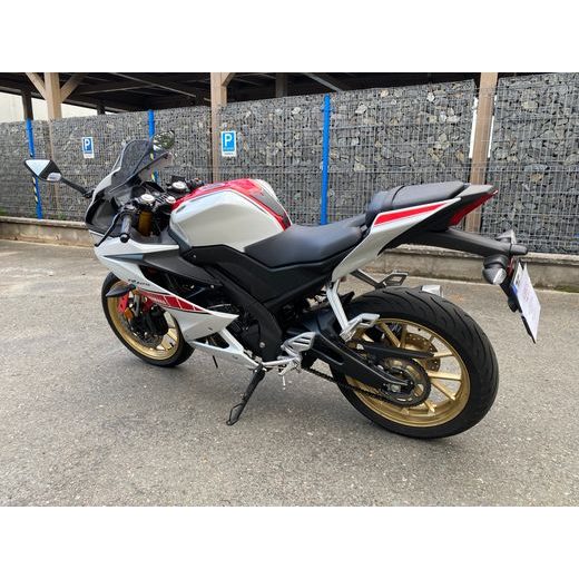 YAMAHA YZF-R125 REZERVOVÁNO