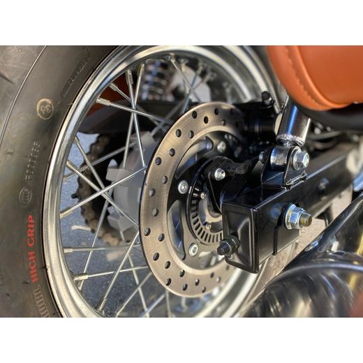 UM RENEGADE CLASSIC 300