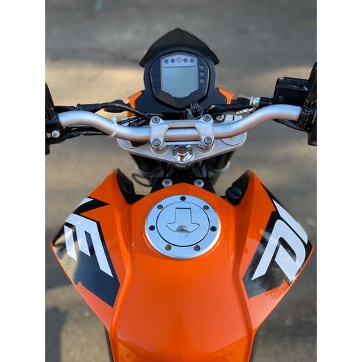 KTM 125 DUKE - REZERVOVÁNO