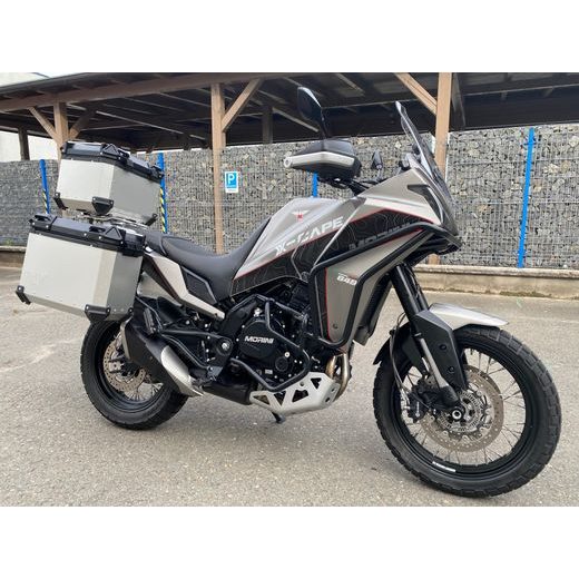 MOTO MORINI X-CAPE 650 + SADA KUFRŮ ZA CENU 10 000 KČ