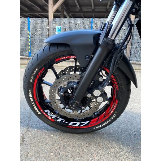 YAMAHA MT-07 NÁJEZD POUZE 7125 KM