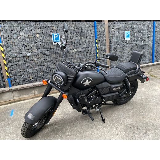 UM RENEGADE COMMANDO 300 ZELENÁ