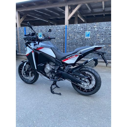 MOTO MORINI X-CAPE 1200 ČERNÁ + SADA KUFRŮ ZDARMA